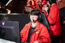 [LCK 컵] '스매쉬' 신금재 기용한 T1, 농심 잡고 연승 행진
