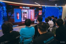 [포토] 한국 팬들과 함께! 레인보우 식스 시즈 X PC방 팝업 이벤트