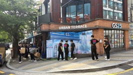 [포토] 오픈 전부터 인산인해! 이환 x GS25 합정 세미 팝업 현장