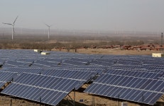 세계 태양광 시장 활활 타오른다