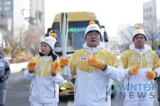 [올림픽 성화위치] 충북 제천 주자 55명, 못 다핀 성화 불꽃 인천서 피웠다!
