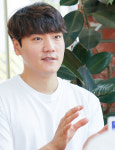 [스타人이즈백] 프로토스 암흑기 우승컵 들어 올린, 난세의 영웅 박정석