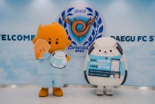대구르르! 이모티콘 단디 받아래이~ 카카오톡 이모티콘으로 만나는 대구FC 빅토&리카