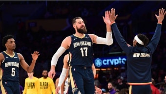 [NBA] '대화가 필요해' LA레이커스, 뉴올리언스에 28점차 대패