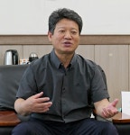 [인터뷰] 봉명고 신배식 교장 봉황 히스토리 메이커 육성이 목표