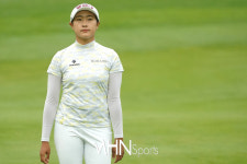김민주 '조용히 이동한다'[포토]