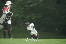 박지영 투 온 향해 날린다[포토]