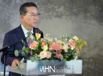 서원밸리 이석호 대표 다문화 가정에게 축복의 메세지[포토]