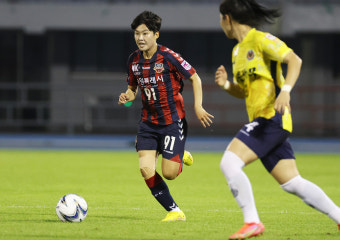 지소연 중거리포 아쉽네~여자축구 수원FC, 세종 스포츠토토와 무승부