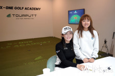 [Ms포토]현세린 막내 팬과 함께
