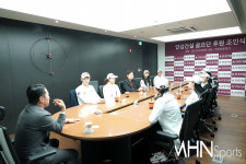 [Ms포토] 안강건설 골프단 후원 조인식 전 간담회