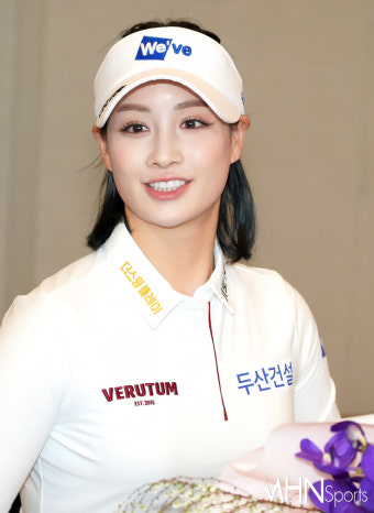 두산건설, 두산건설 Weve 골프단 선수 5명과 재계약 체결 - 선수 지지·성장 응원 강조