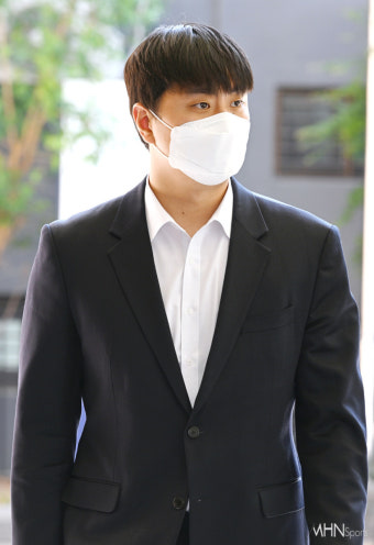 [Ms포토] 이영하 '학폭 의혹, 마지막 공판'