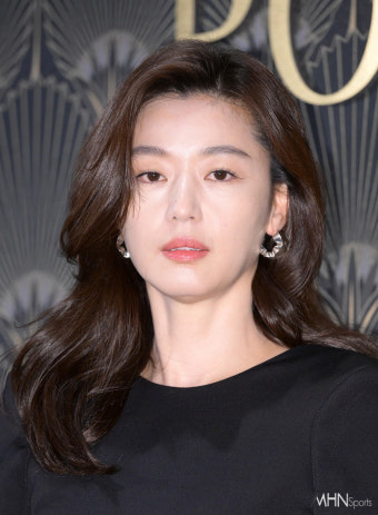 [Ms포토] 전지현 '클로즈업을 부르는 미모'