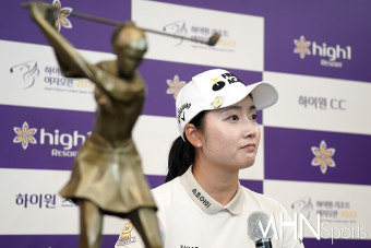 [Ms포토] 한진선 '2년 연속 우승은 하이원 골프장에서'