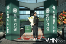 [Ms포토] 방신실 동부건설 한국토지신탁 우승 꽃다발