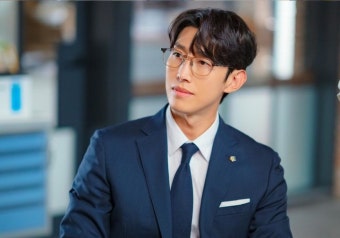 '변호사 전문' 강기영, 이번엔 '똘기' 장착...이지아와 '끝내주는 해결사'서 호흡