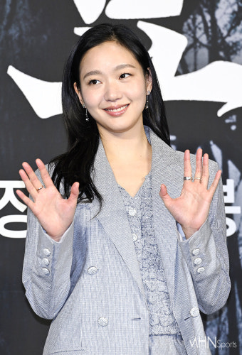 김고은, 도회적 미모부터 상큼 미소까지 '매력 풀 장착' [Ms앨범]