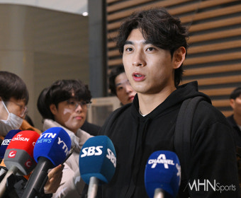 [mhn포토] 이정후 '스프링캠프 합류 위해 출국'