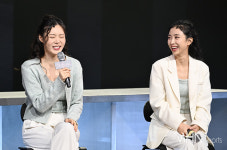 [mhn포토] 민경아-박지연 화기애애한 분위기