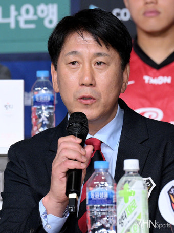 [mhn포토] 박태하 감독 '새로운 포항'