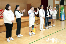 [mhn포토] 스내그 골프 체험 시작 전 프로 소개