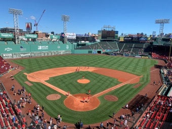 MLB 경기에서 부진한 이정후, 샌프란시스코 자이언츠는 보스턴 레드삭스를 꺾고 승리!