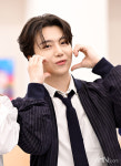 [mhn포토] 펜타곤 진호 양볼 하트 뿅