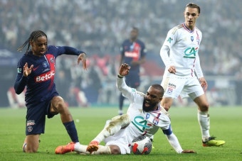 이적 첫 시즌에 3관왕! '후반 교체 출전' PSG 이강인, 프랑스컵 우승 트로피 '번쩍'