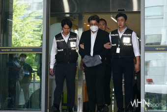 [mhn포토] 김호중 '서울강남경찰서에서 구치소로'
