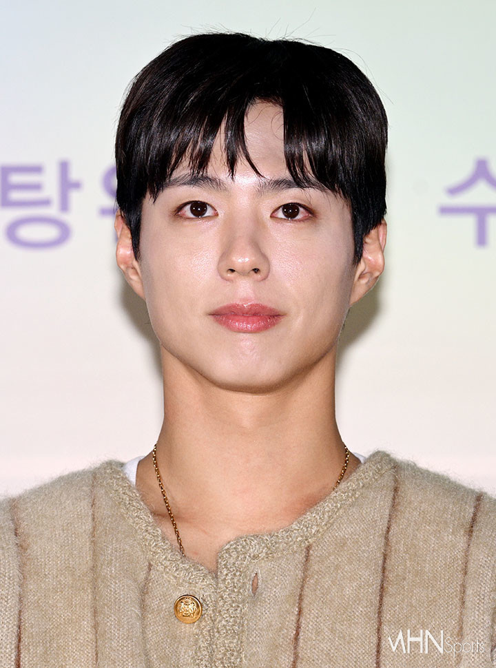 박보검, 다채로운 매력 발산 중! 넷플릭스 폭싹 속았수다, 브로맨스 무대로 팬들 감동