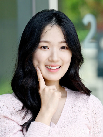 김혜윤 '보조개 콕'