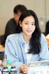 톱스타 고윤정X통역사 김선호...이 사랑 통역 되나요? 로코 호흡 맞춘다