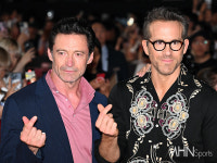 휴 잭맨-라이언 레이놀즈 K-하트 마스터