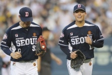 '5경기 20실점→무실점, 달라졌다' 각성한 감자...시라카와, 8이닝 무실점 '완벽투'  [수원에서mhn]