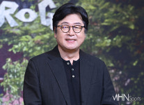 [mhn포토] 김윤석 17년만의 드라마 복귀