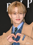 NCT 마크 사랑을 부르는 매력남