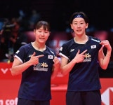 배드민턴 복식 간판 이소희-백하나, 日 잡고 BWF 월드투어 파이널 우승 쾌거!