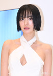 나나 단발병 부르는 미모