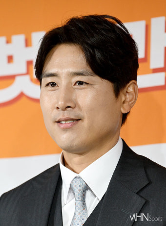 [mhn포토] 구자철, 현역 은퇴하고 제주SK FC 유소년 어드바이저로 새출발