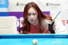 이게 들어가네~ 미녀 골퍼 유현주, 프로당구 PBA 시타 나서서 득점까지!