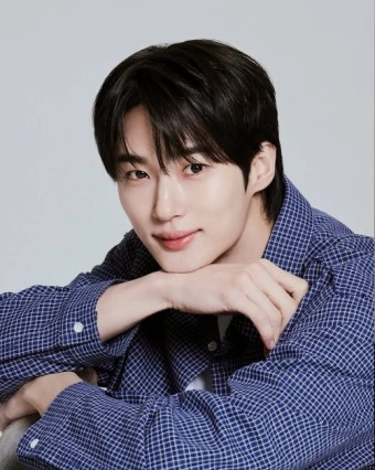 변우석, 9관왕 사수 VS 새로운 1위 탄생?...팬심 대결 본격화