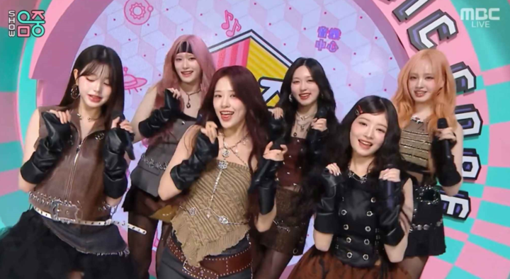 아이브, 아이브 엠파시로 10번째 음악방송 트로피 획득!