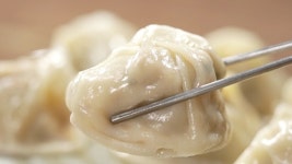 (전현무계획2)만두 먹으러 가는데 만두 사왔어?…최다니엘, 허당 매력으로 예능 접수