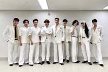 슈퍼주니어, 데뷔 20주년에도 뜨겁다...케이타운포유 주간차트 싹쓸이