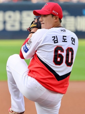 '3타점' 김호령이 싹싹 쓸었네! KIA 타이거즈, KT에 10-3 대승하며 연승 가도