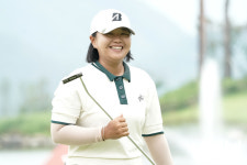 [mhn포토] 신다인, 오늘 풀리지 않아요