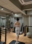 정유지, 등근육 화났다...필라테스로 다진 탄탄+늘씬 몸매