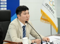'불성실하다'며 미성년 선수 삽으로 때린 감독...대한체육회 
