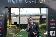 [mhn포토] 장하나, 아담 스콧 따라 이동